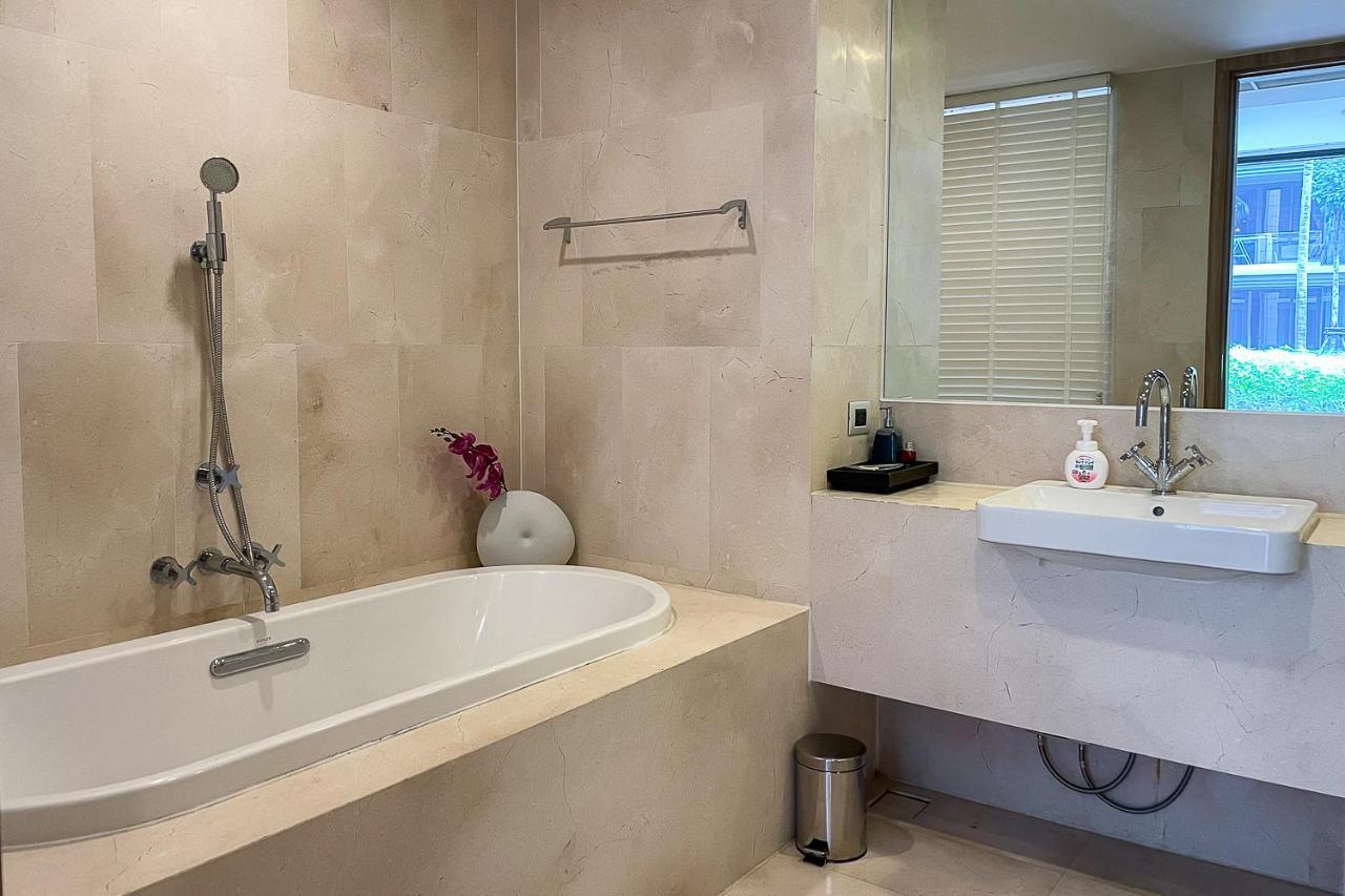 Baan Mai Khao - 2 Bedroom Luxury Condo- Direct Pool & Beach Access エクステリア 写真